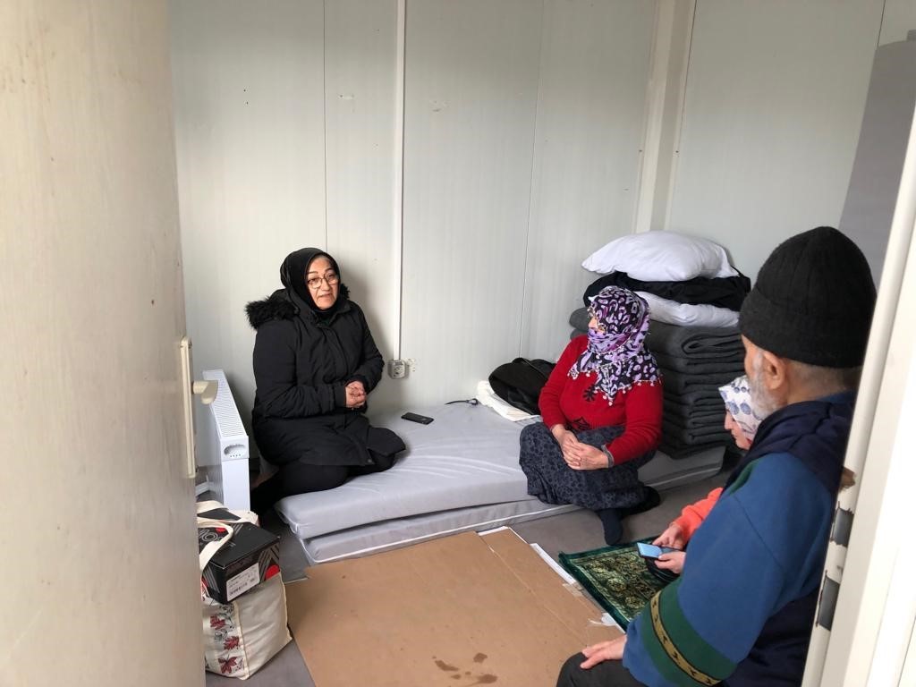 Depremzede Hüseyin amca, “Cumhurbaşkanımızın yükü şimdi daha ağır, Rabbim yardımcısı olsun Depremzede Hüseyin amca, “Cumhurbaşkanımızın yükü şimdi daha ağır, Rabbim yardımcısı olsun