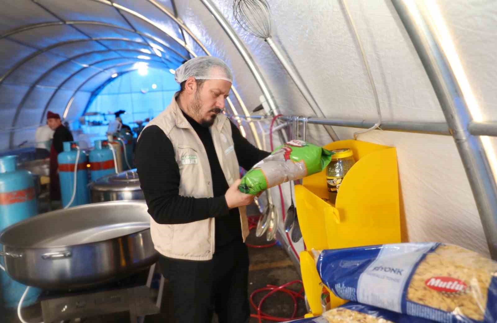 Malatya’da yemeklerin kontrolü Van ekiplerinde