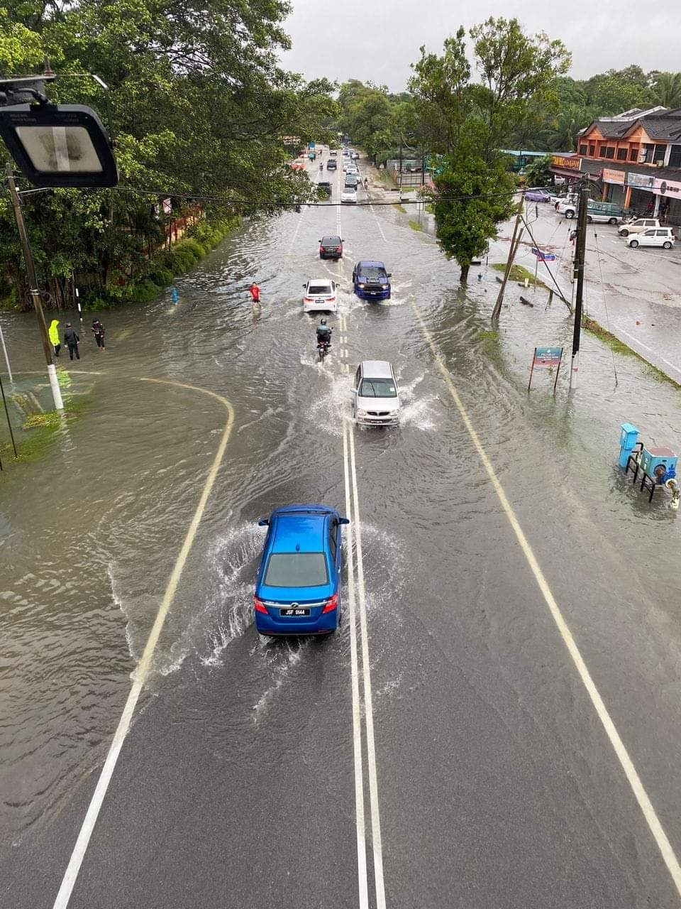 Malezya’da şiddetli yağış: 1 ölü