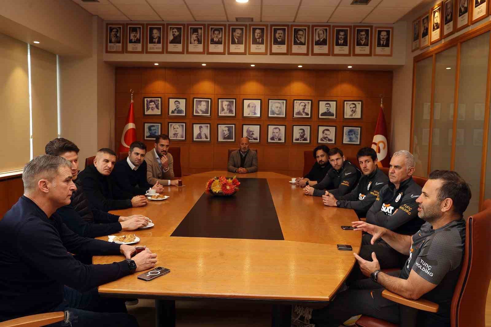 Stefan Kuntz’dan Galatasaray’a ziyaret Stefan Kuntz’dan Galatasaray’a ziyaret