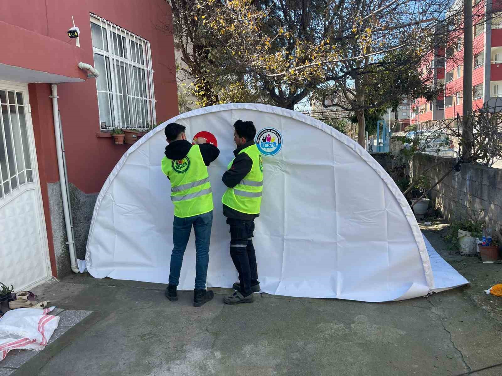 TÜRAB’tan deprem bölgesine çadır desteği